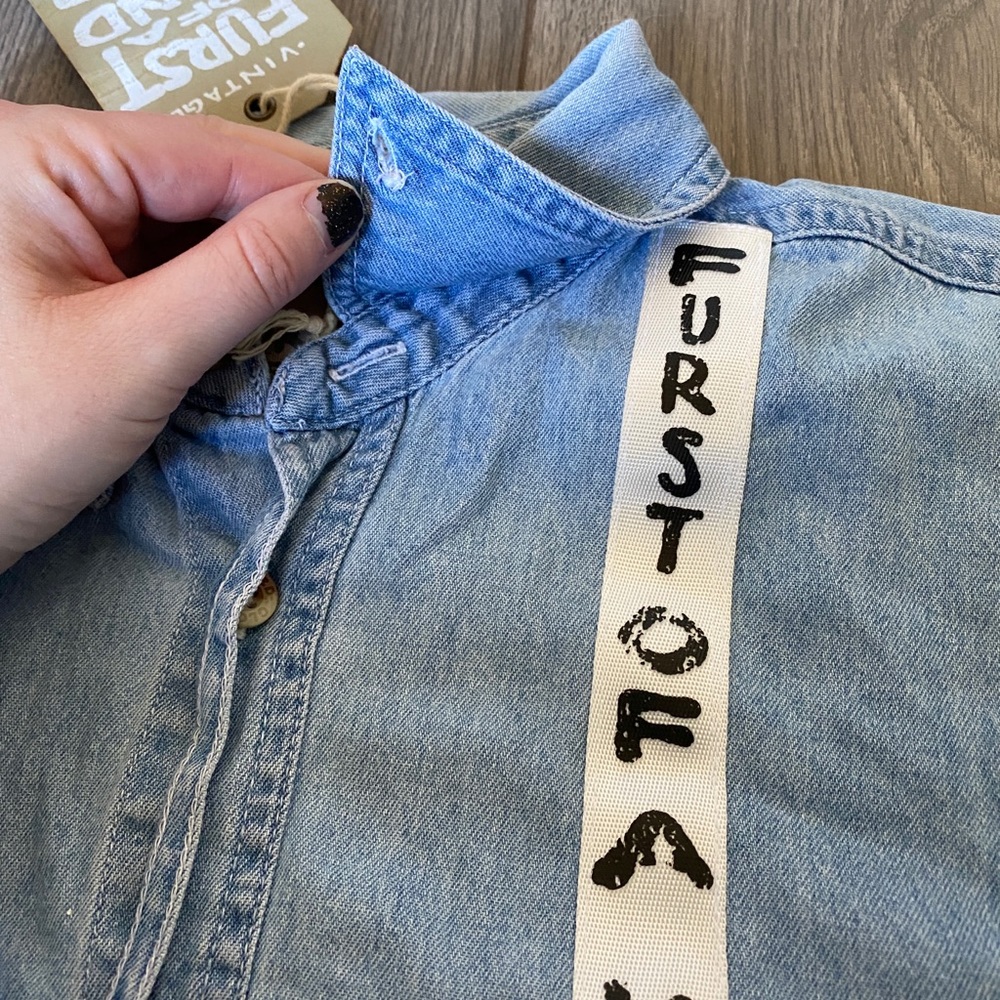 Furst Of A Kind Vintage Cut Off Button Down Top OS - Picture 4 of 12